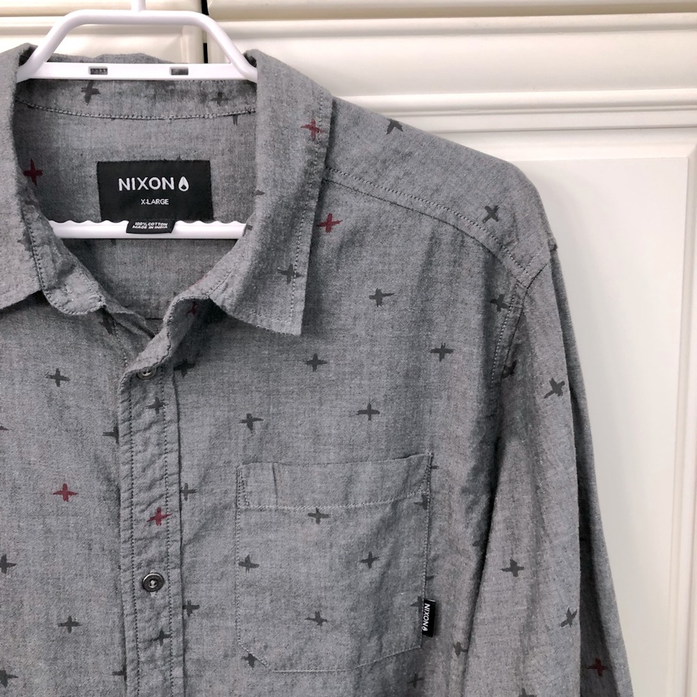 🥳HOST PICK🥳 Nixon men’s button shirt